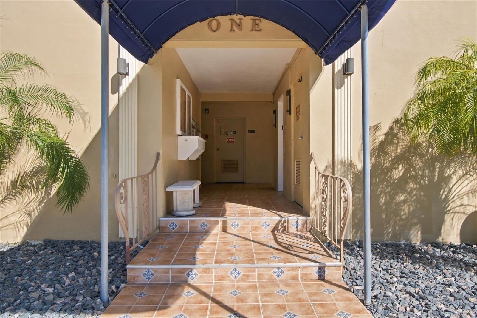 1 BOCA CIEGA POINT BOULEVARD, #206, St Petersburg, FL 33708