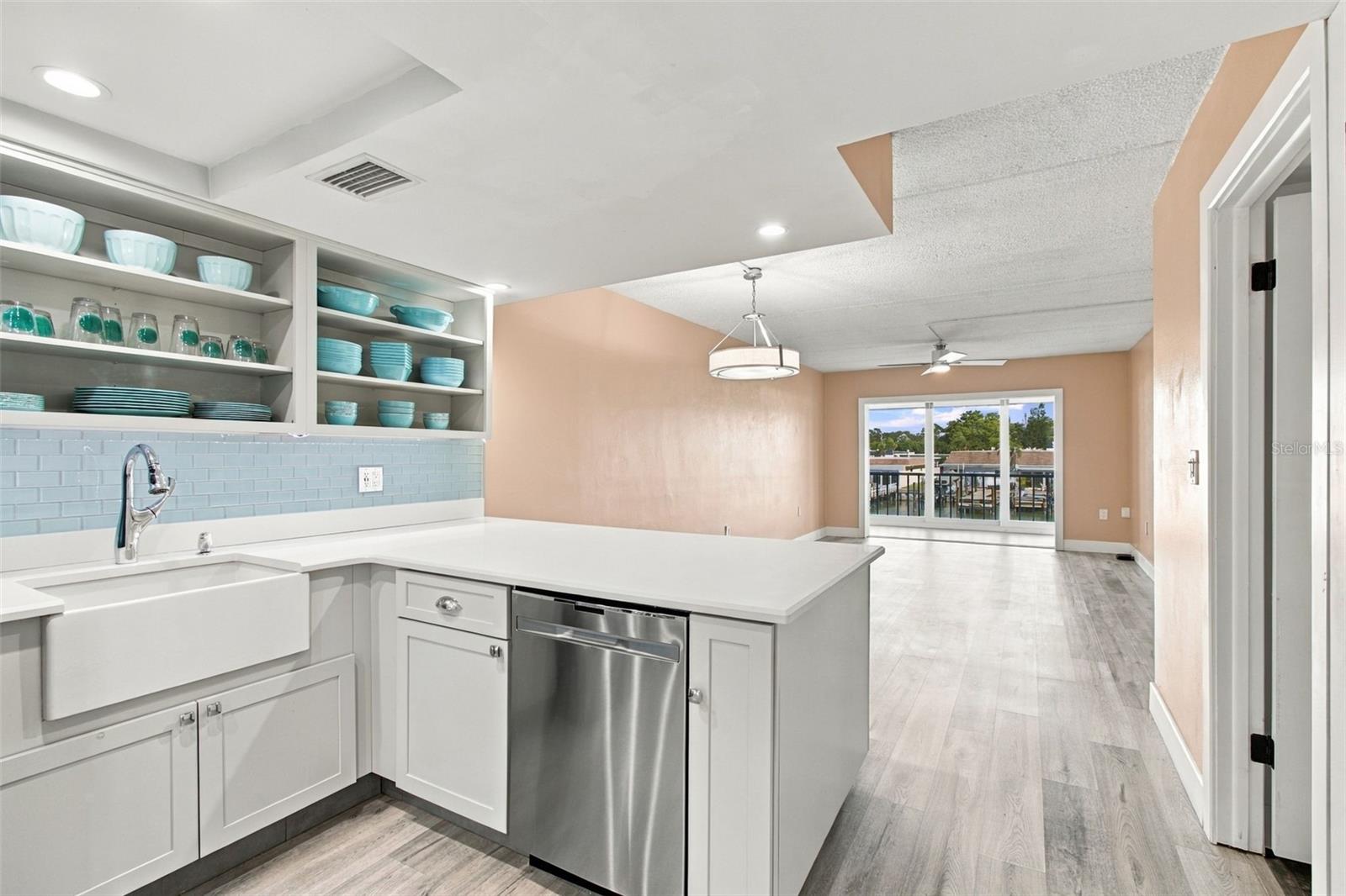 1 BOCA CIEGA POINT BOULEVARD, #206, St Petersburg, FL 33708
