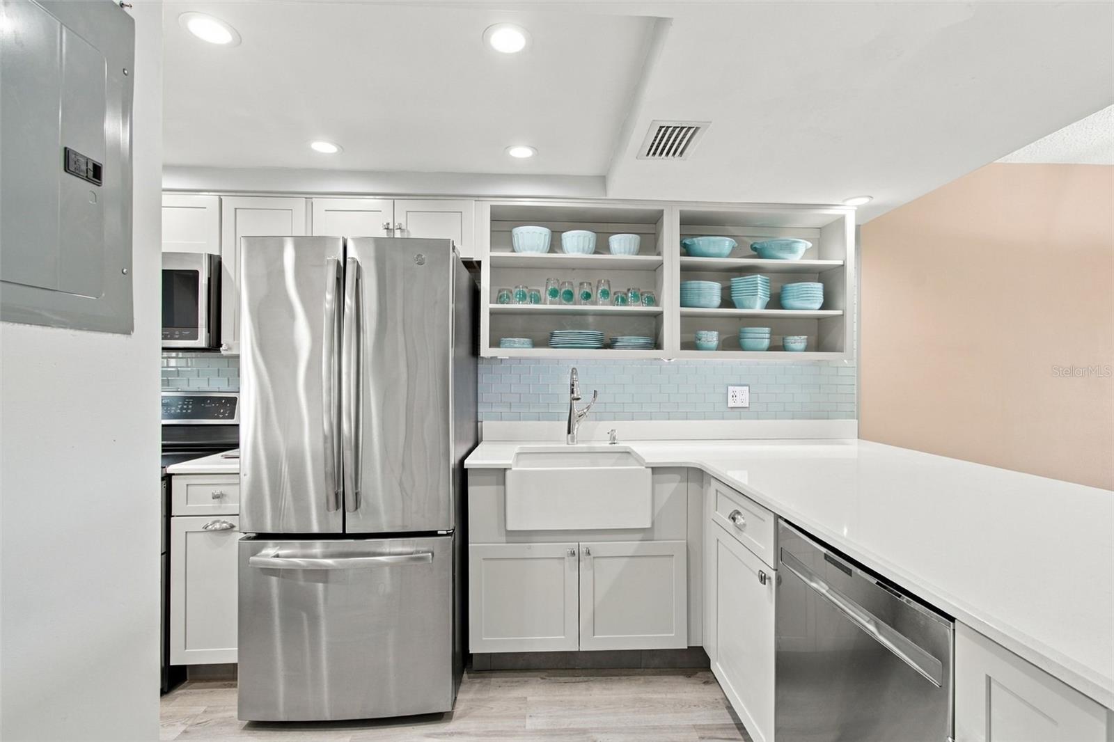 1 BOCA CIEGA POINT BOULEVARD, #206, St Petersburg, FL 33708