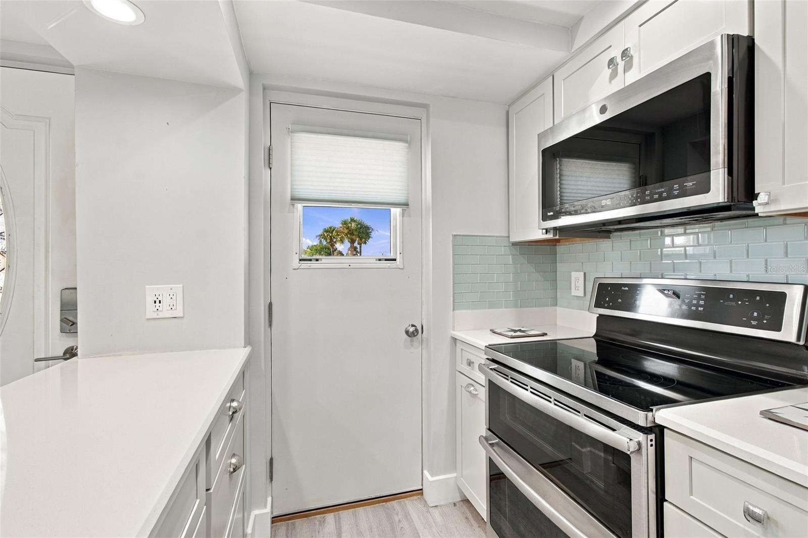 1 BOCA CIEGA POINT BOULEVARD, #206, St Petersburg, FL 33708