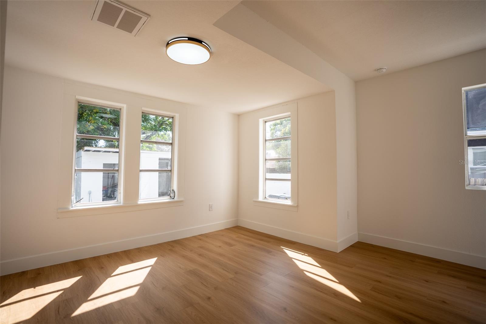 1209 E 18TH AVENUE, Tampa, FL 33605