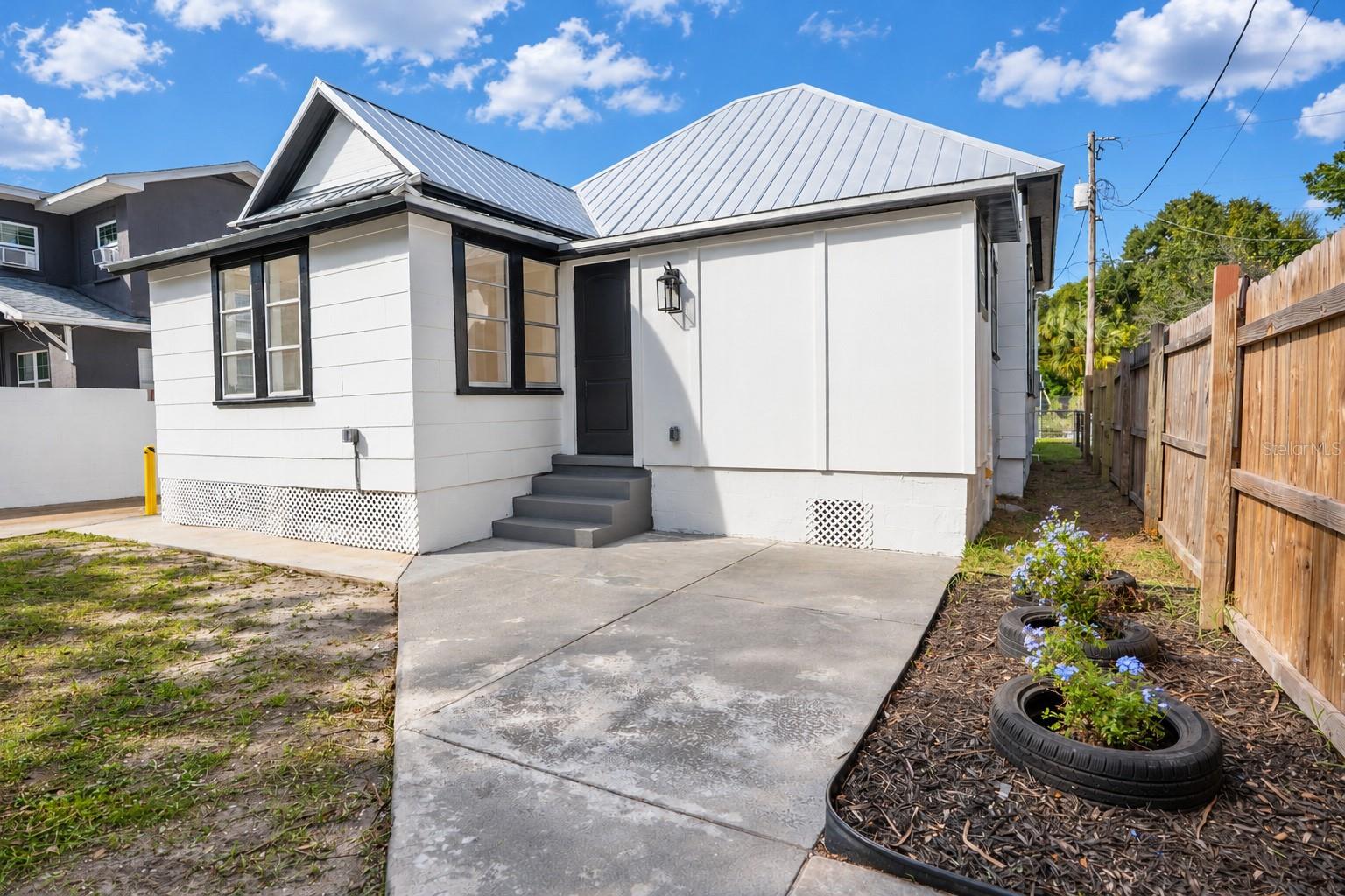 1209 E 18TH AVENUE, Tampa, FL 33605