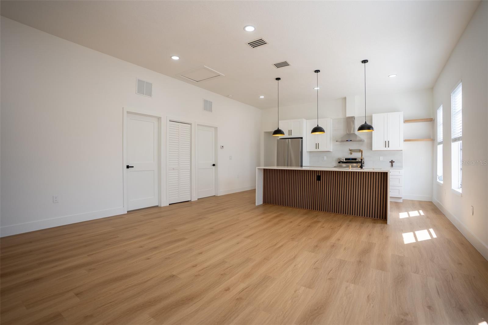 1209 E 18TH AVENUE, Tampa, FL 33605