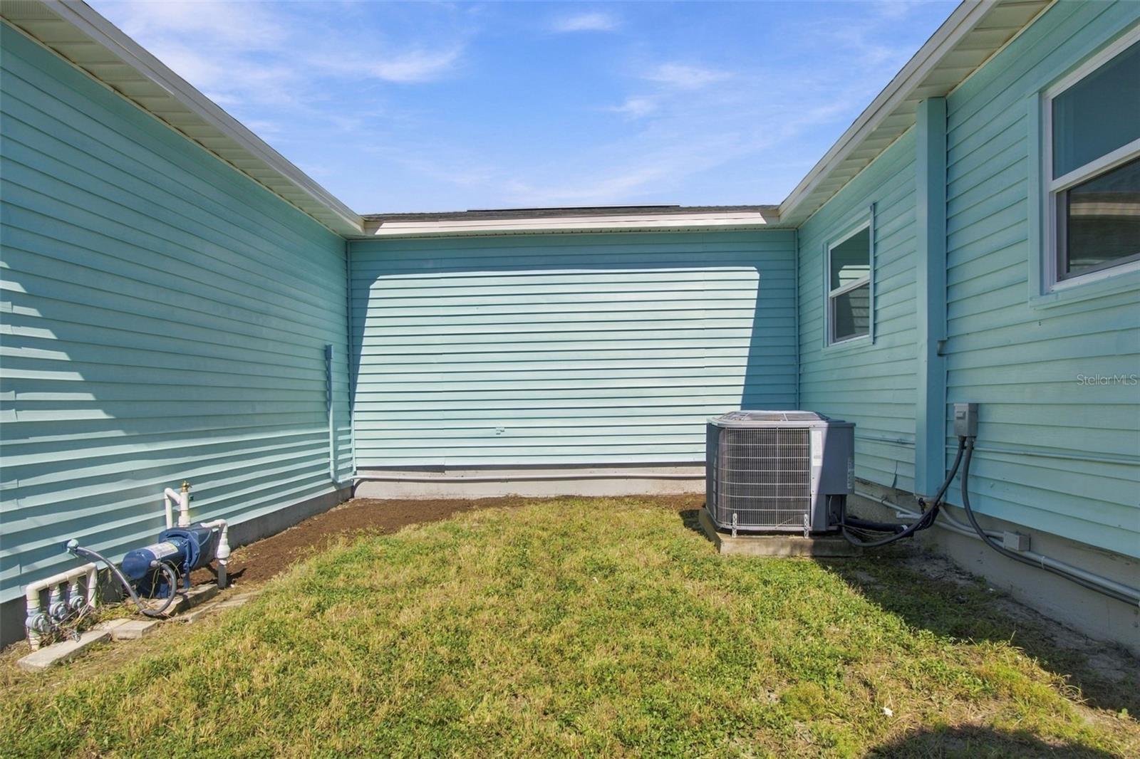 1119 63RD STREET S, Gulfport, FL 33707