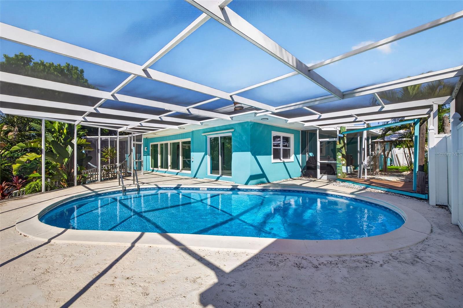 4643 BAY CREST DRIVE, Tampa, FL 33615