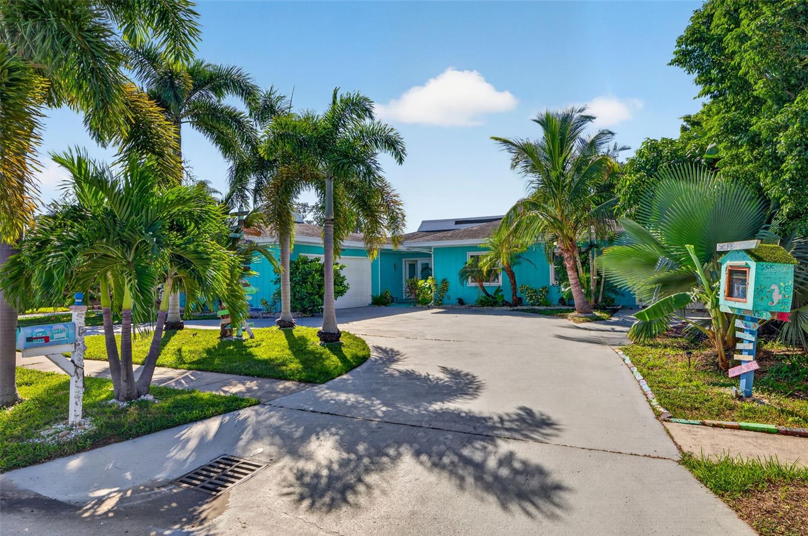 4643 BAY CREST DRIVE, Tampa, FL 33615