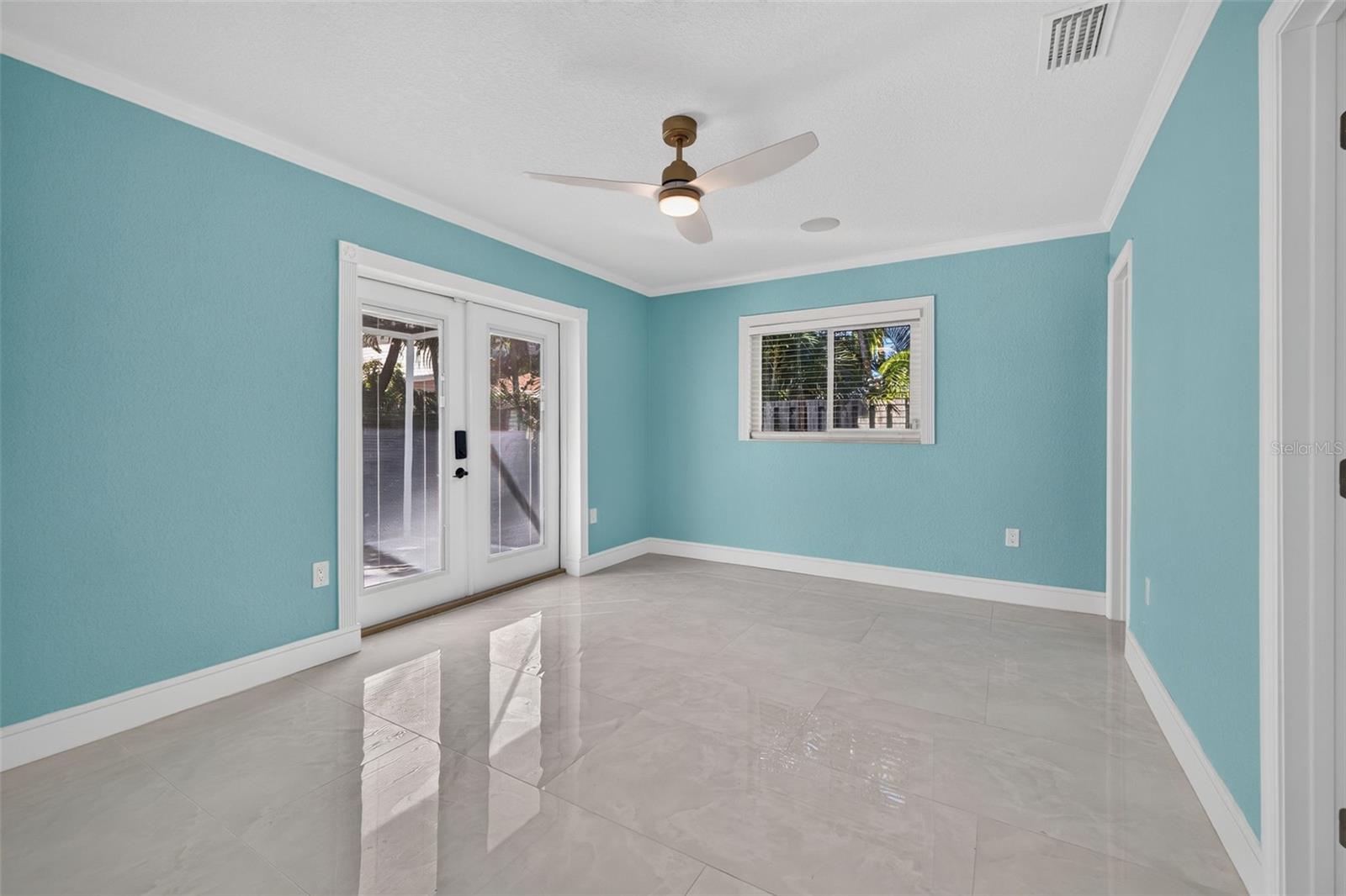 4643 BAY CREST DRIVE, Tampa, FL 33615