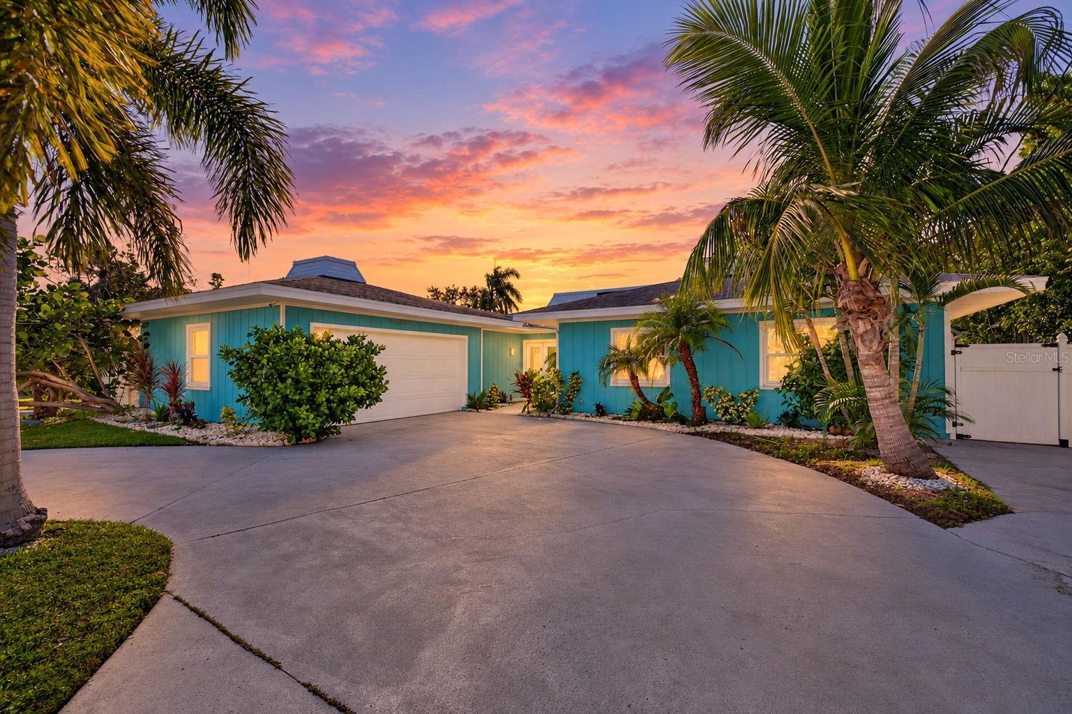 4643 BAY CREST DRIVE, Tampa, FL 33615