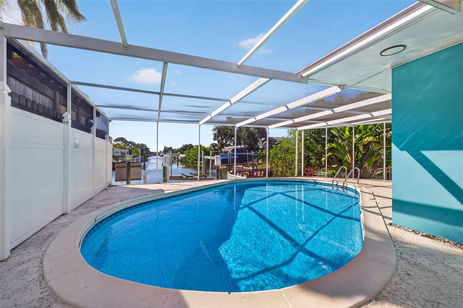 4643 BAY CREST DRIVE, Tampa, FL 33615