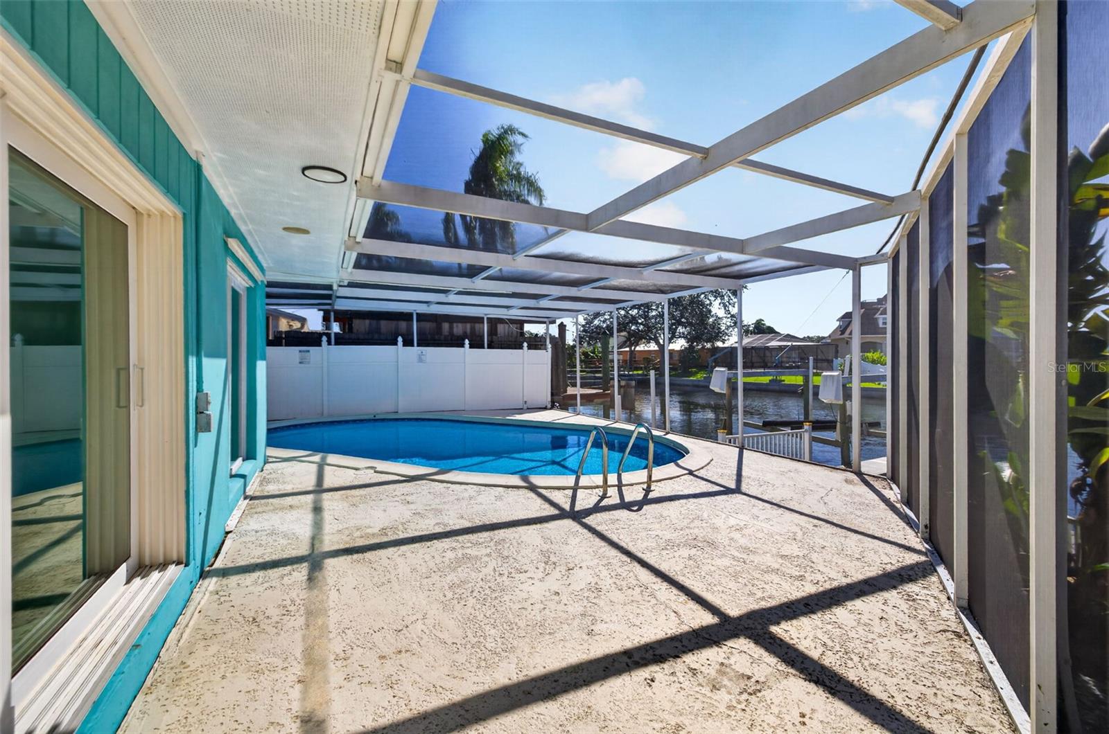 4643 BAY CREST DRIVE, Tampa, FL 33615