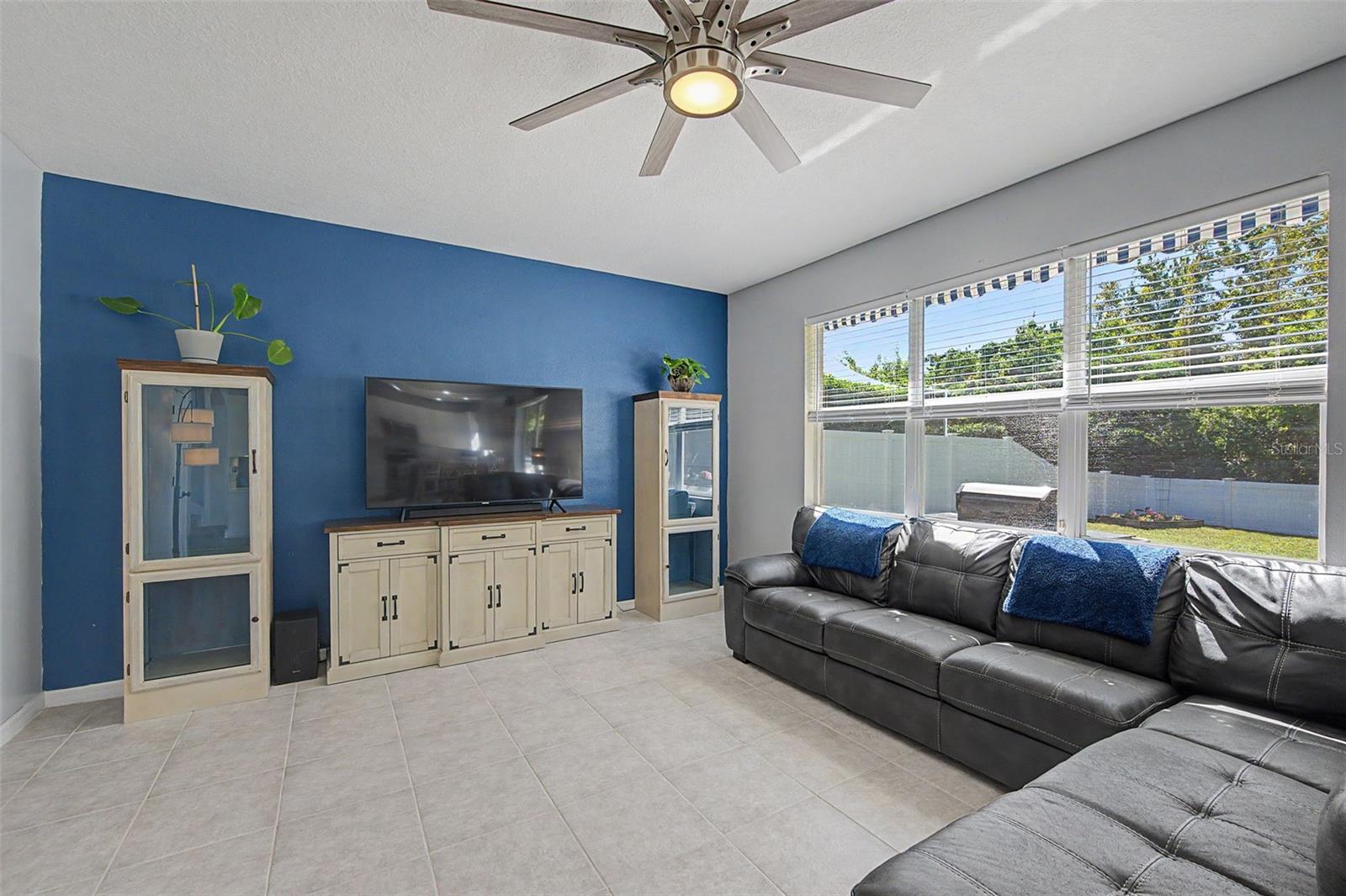 19266 FISHERMANS BEND DRIVE, Lutz, FL 33558