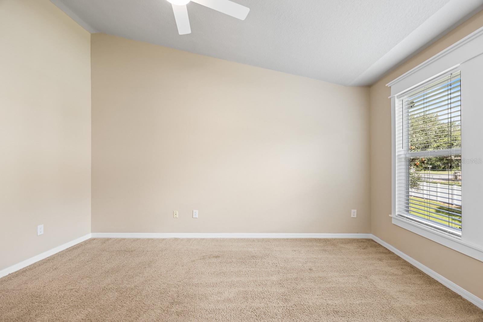 109 WOODKNOLL PLACE, Valrico, FL 33594