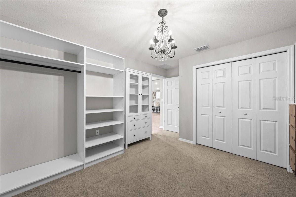 1041 MONTGOMERY LANE, Polk City, FL 33868