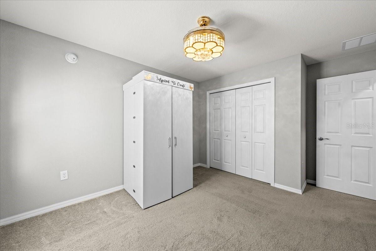 1041 MONTGOMERY LANE, Polk City, FL 33868