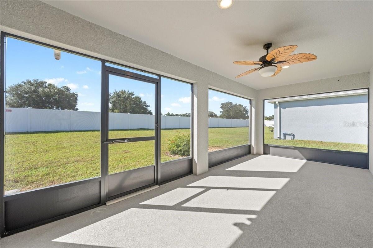 1041 MONTGOMERY LANE, Polk City, FL 33868