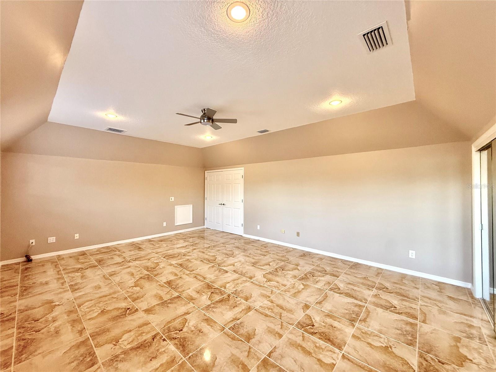 10334 LONGWOOD DRIVE, Seminole, FL 33777
