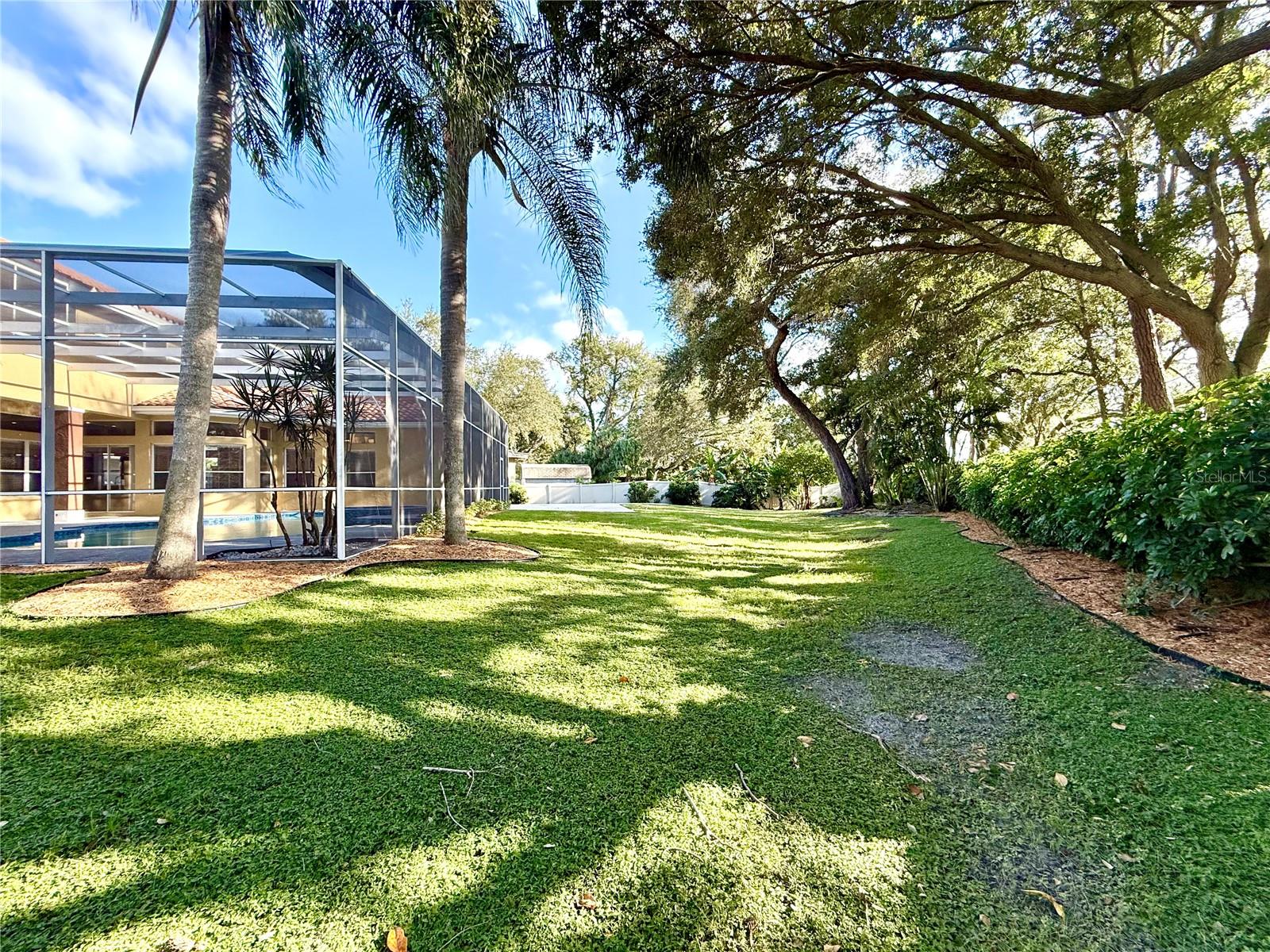 10334 LONGWOOD DRIVE, Seminole, FL 33777