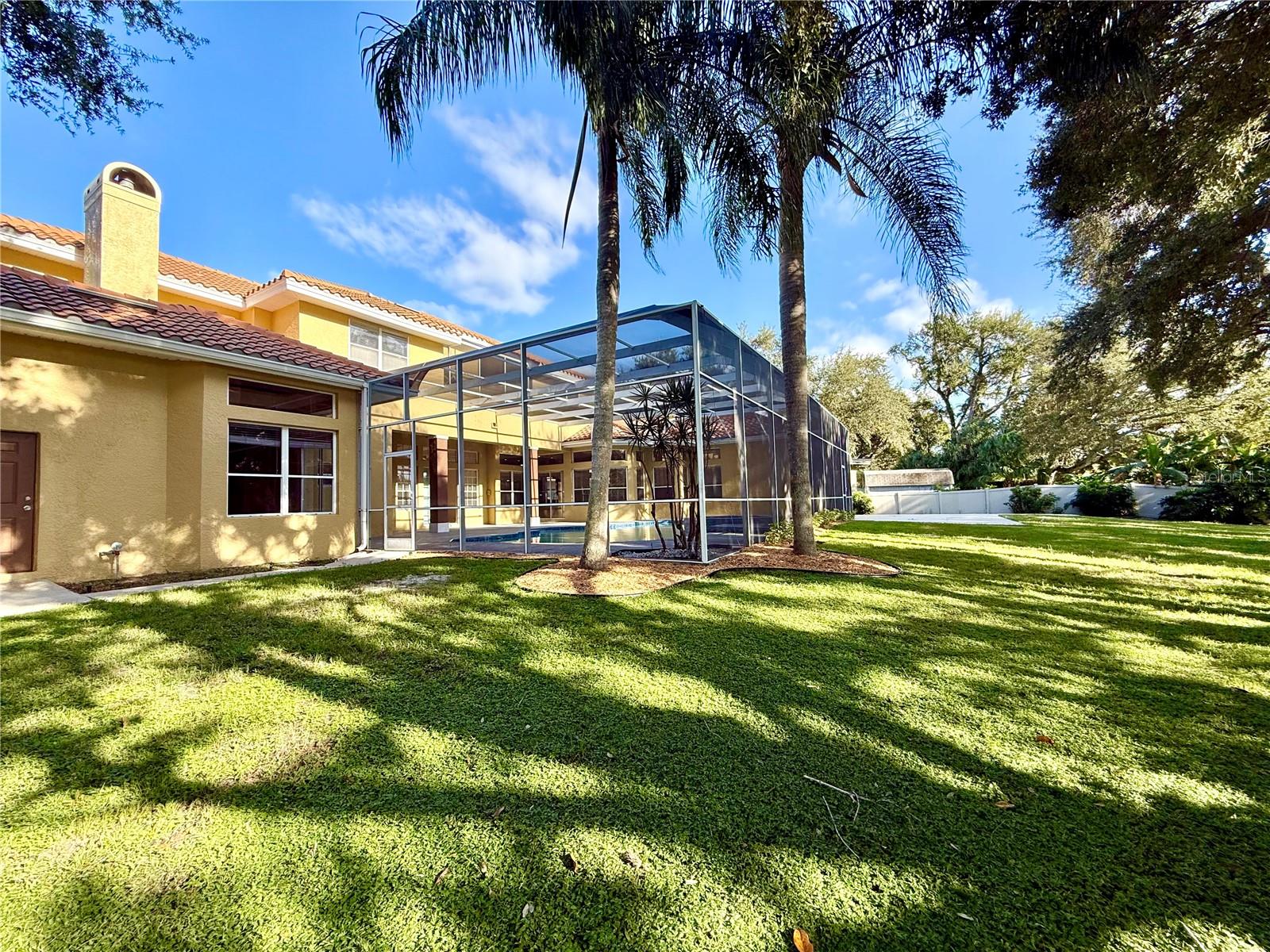 10334 LONGWOOD DRIVE, Seminole, FL 33777
