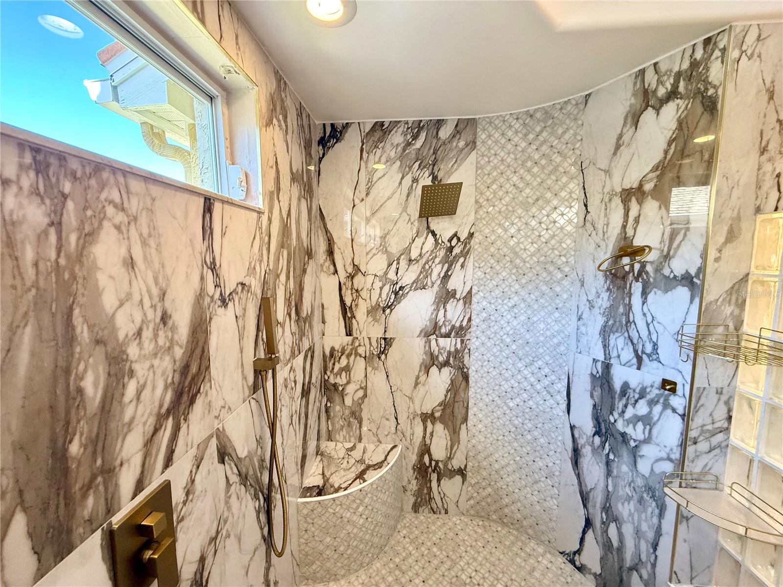 10334 LONGWOOD DRIVE, Seminole, FL 33777