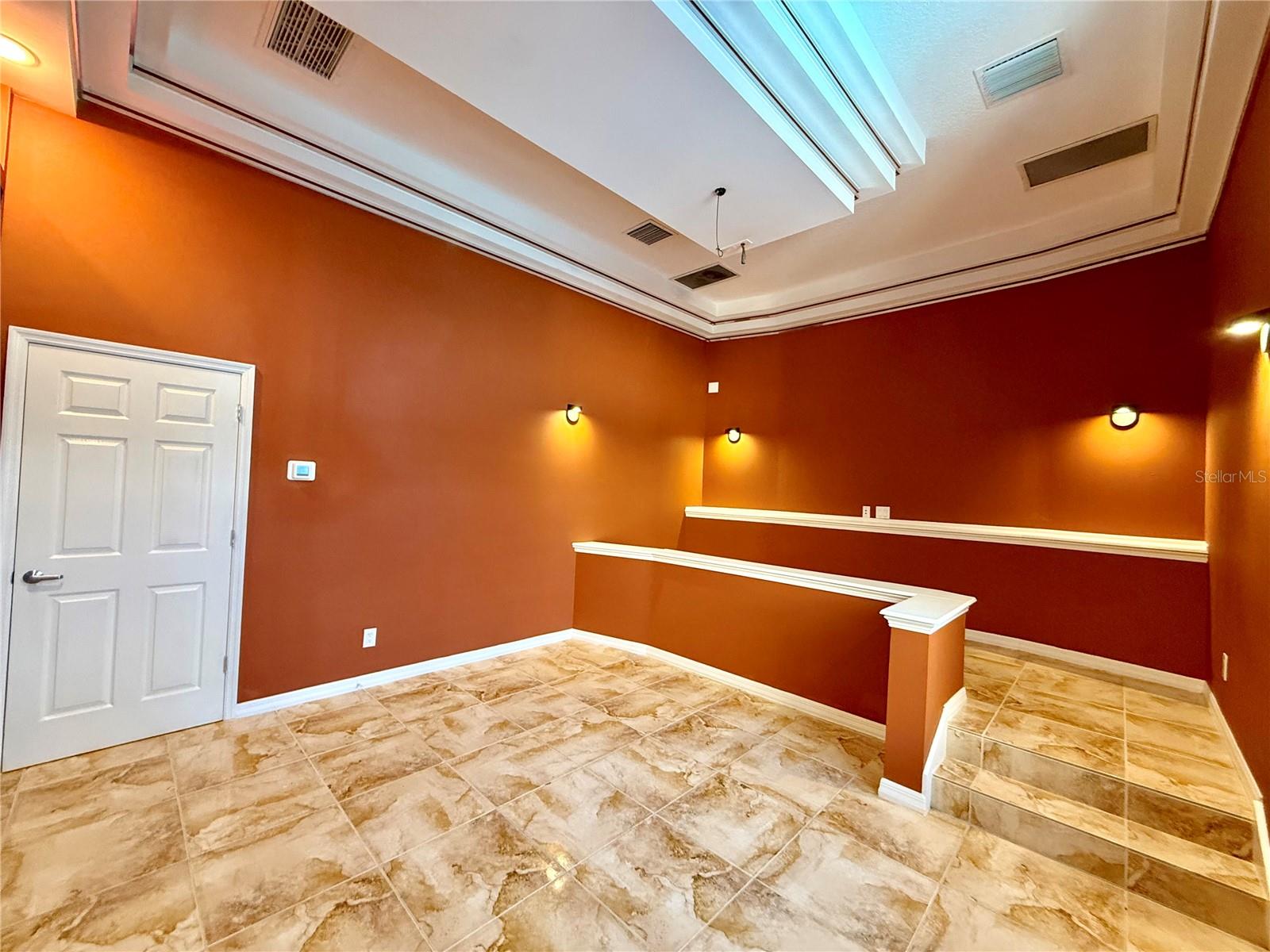 10334 LONGWOOD DRIVE, Seminole, FL 33777