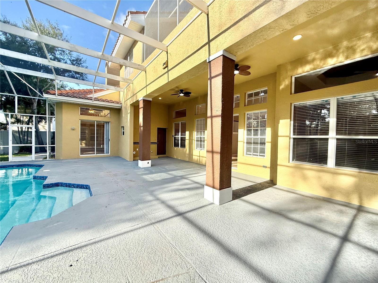 10334 LONGWOOD DRIVE, Seminole, FL 33777