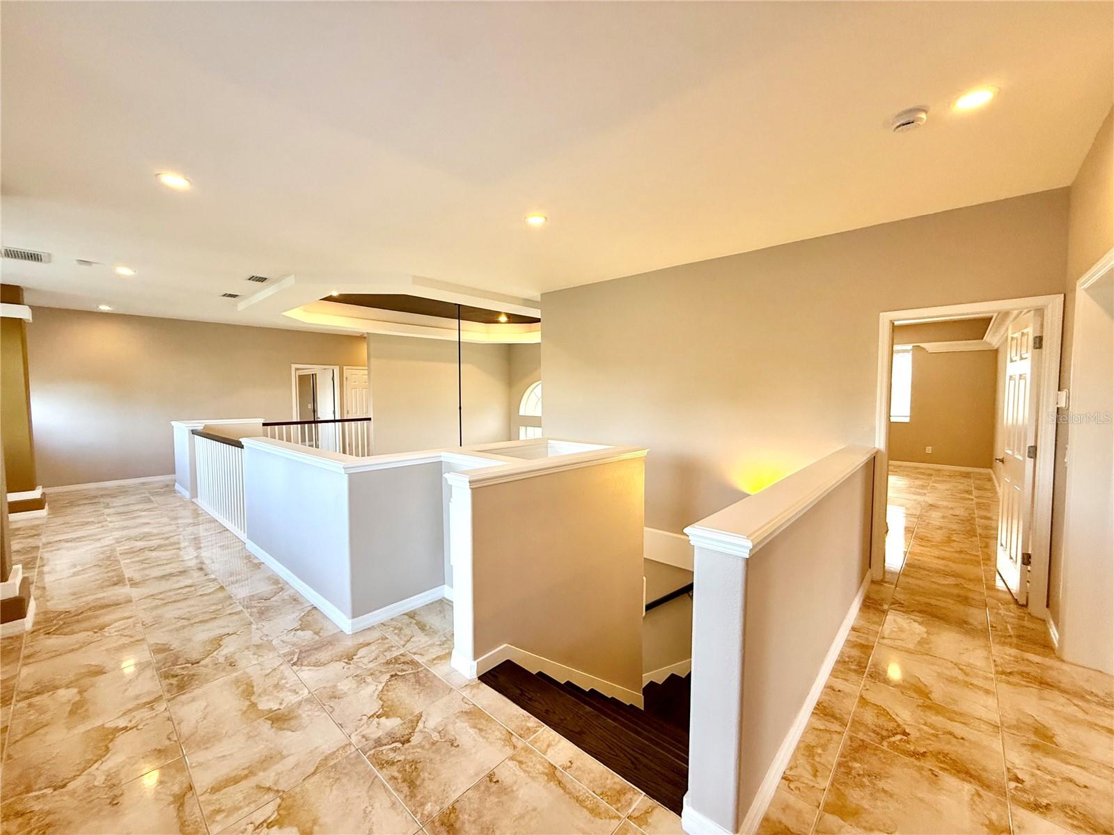 10334 LONGWOOD DRIVE, Seminole, FL 33777