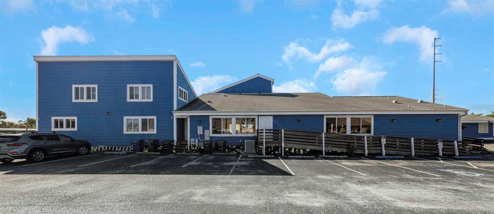 780 N MISSOURI AVENUE, Largo, FL 33770