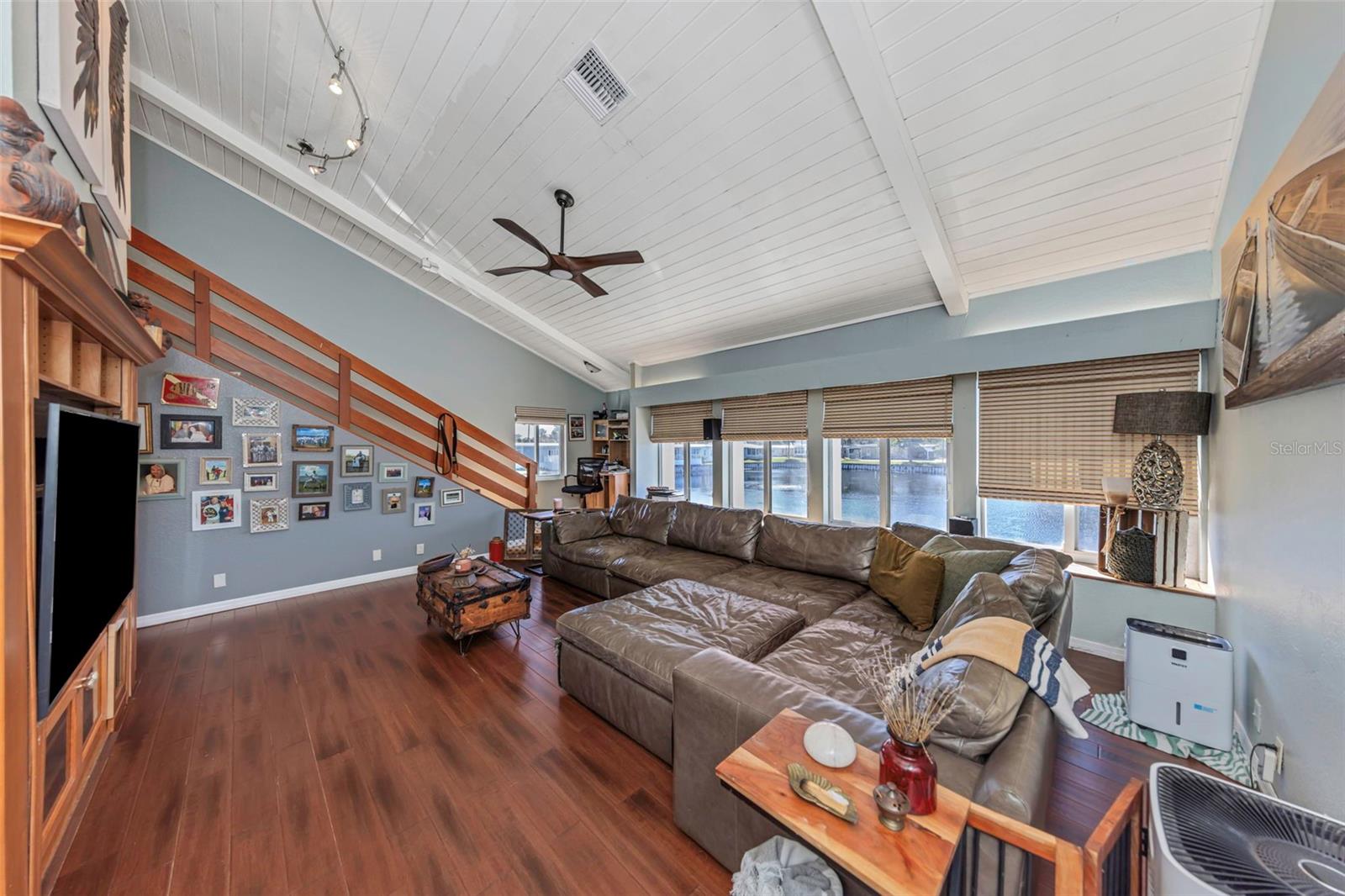 780 N MISSOURI AVENUE, Largo, FL 33770
