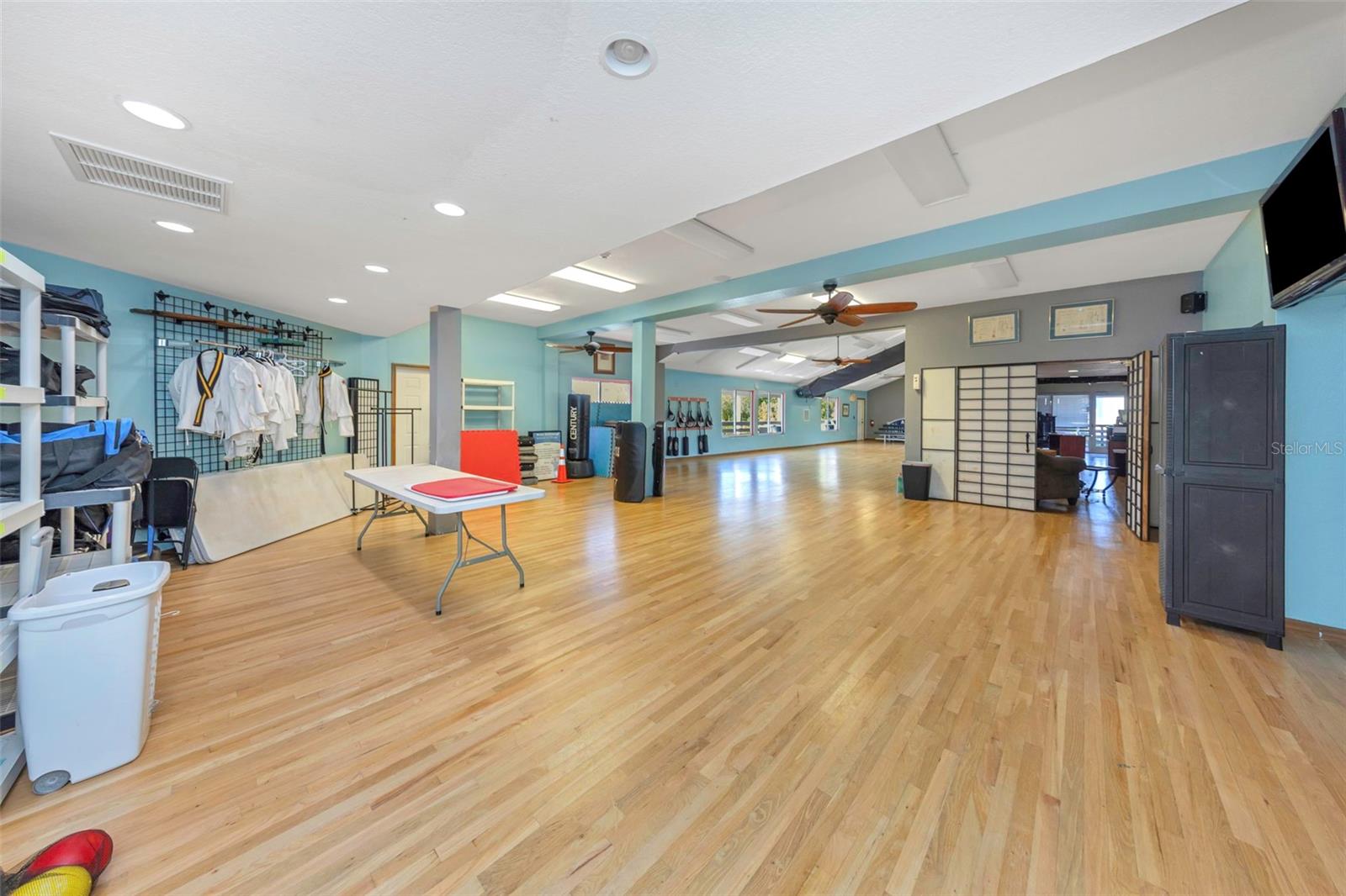 780 N MISSOURI AVENUE, Largo, FL 33770