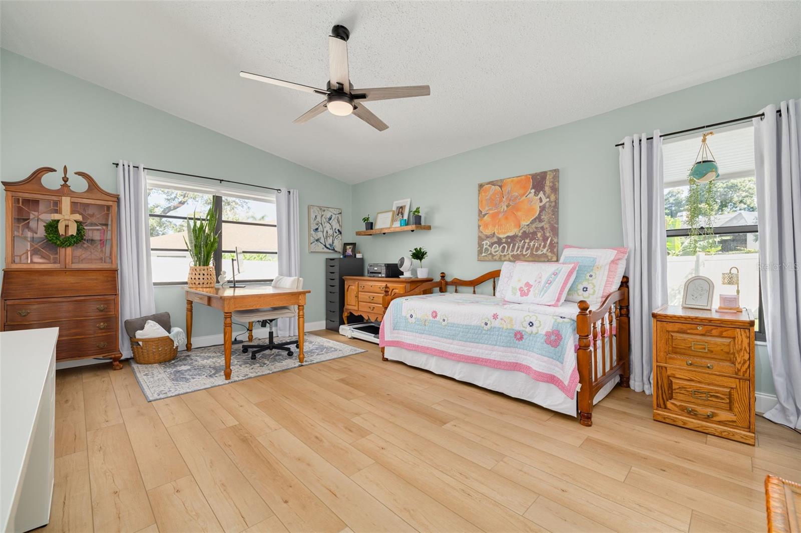 1496 TREETOP DRIVE, Palm Harbor, FL 34683