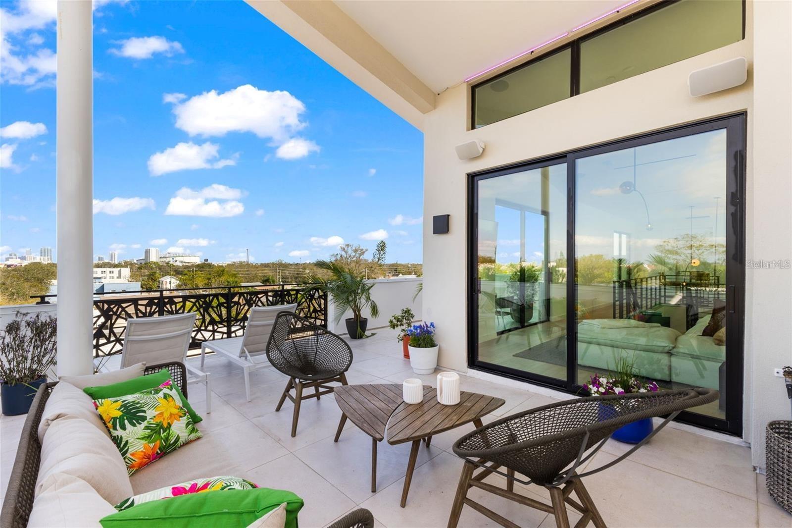 45 27TH STREET S, #1, St Petersburg, FL 33712