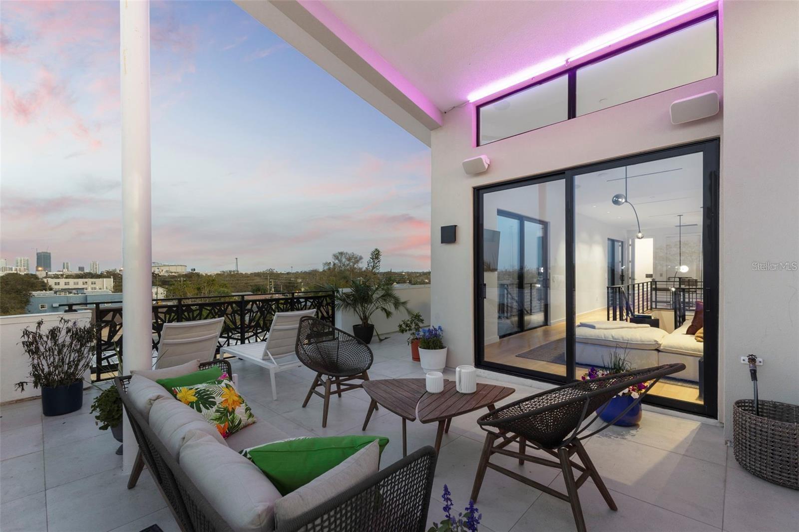 45 27TH STREET S, #1, St Petersburg, FL 33712