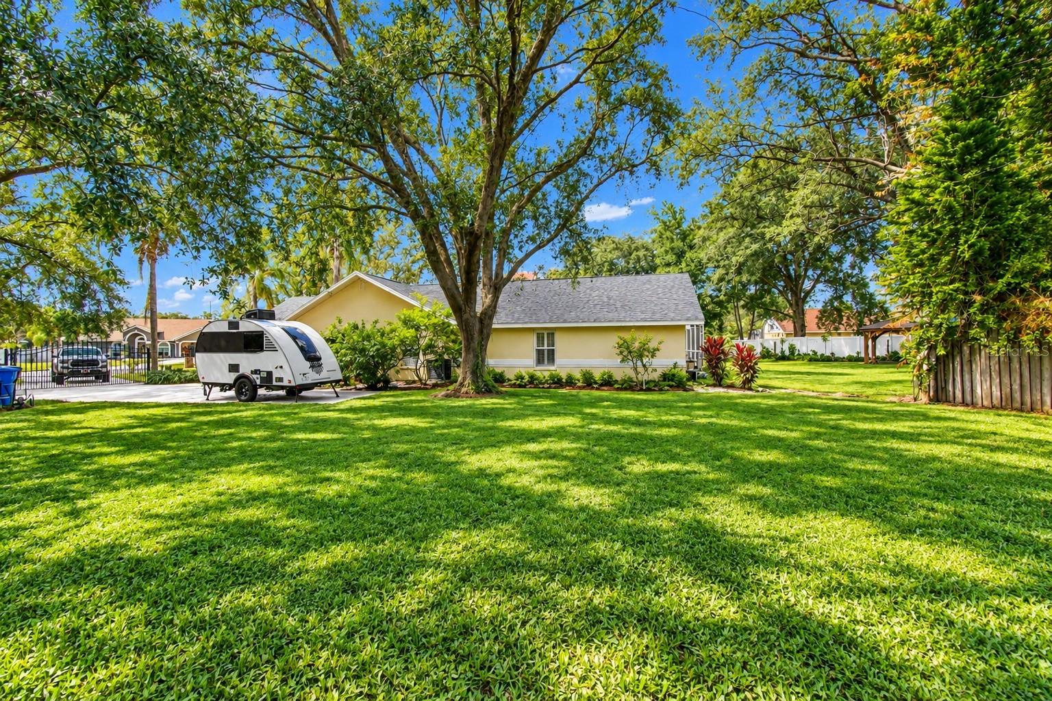 2202 GLEN MIST DRIVE, Valrico, FL 33594