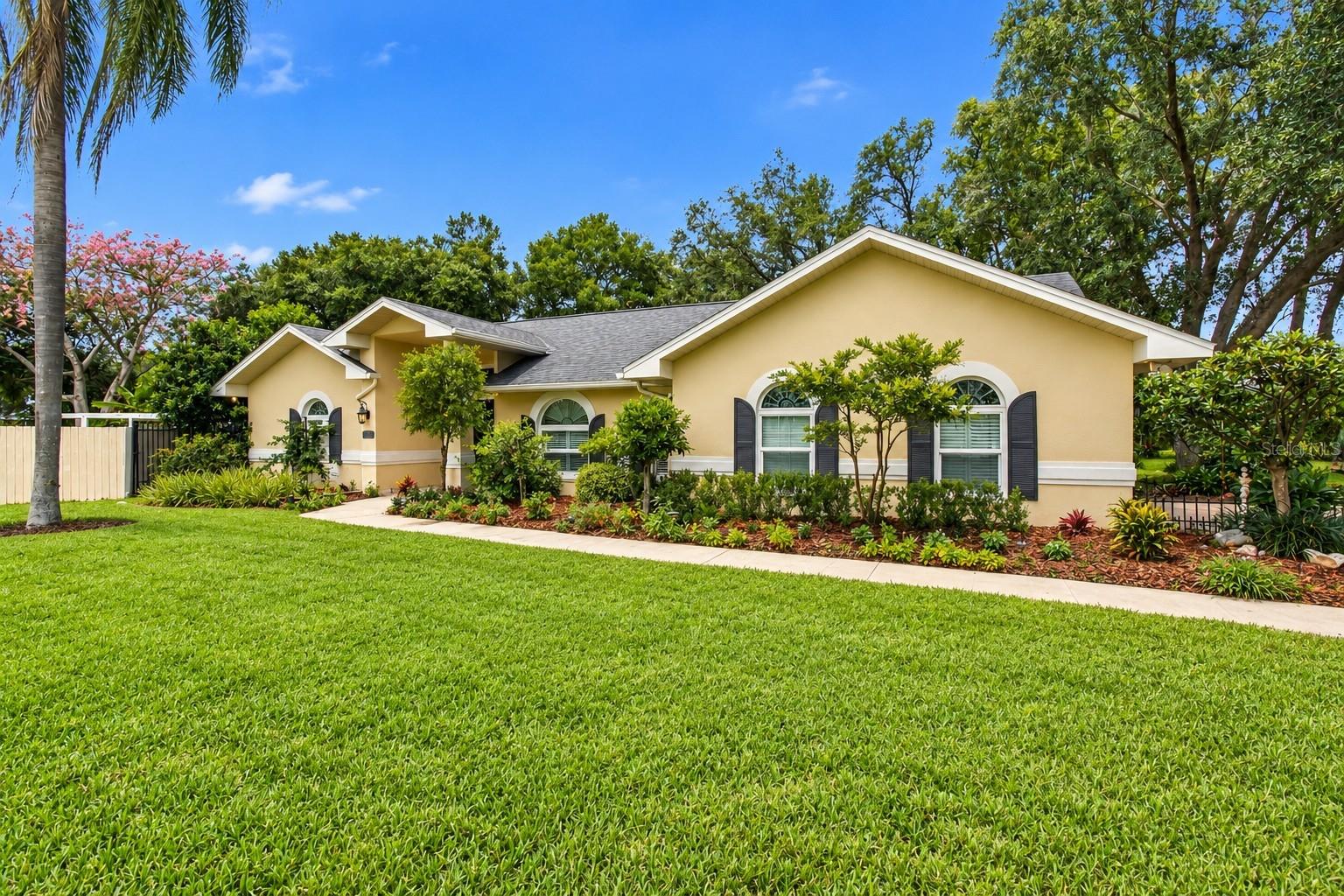2202 GLEN MIST DRIVE, Valrico, FL 33594 2202 GLEN MIST DRIVE, Valrico, FL 33594