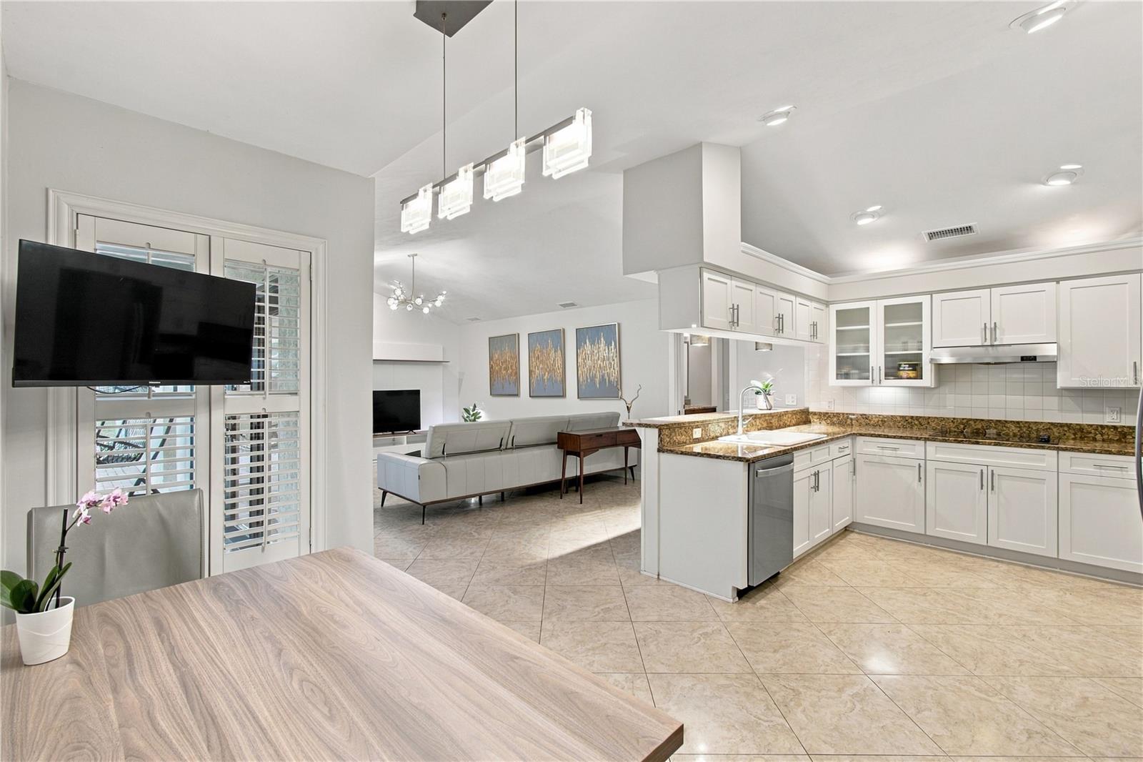 2202 GLEN MIST DRIVE, Valrico, FL 33594