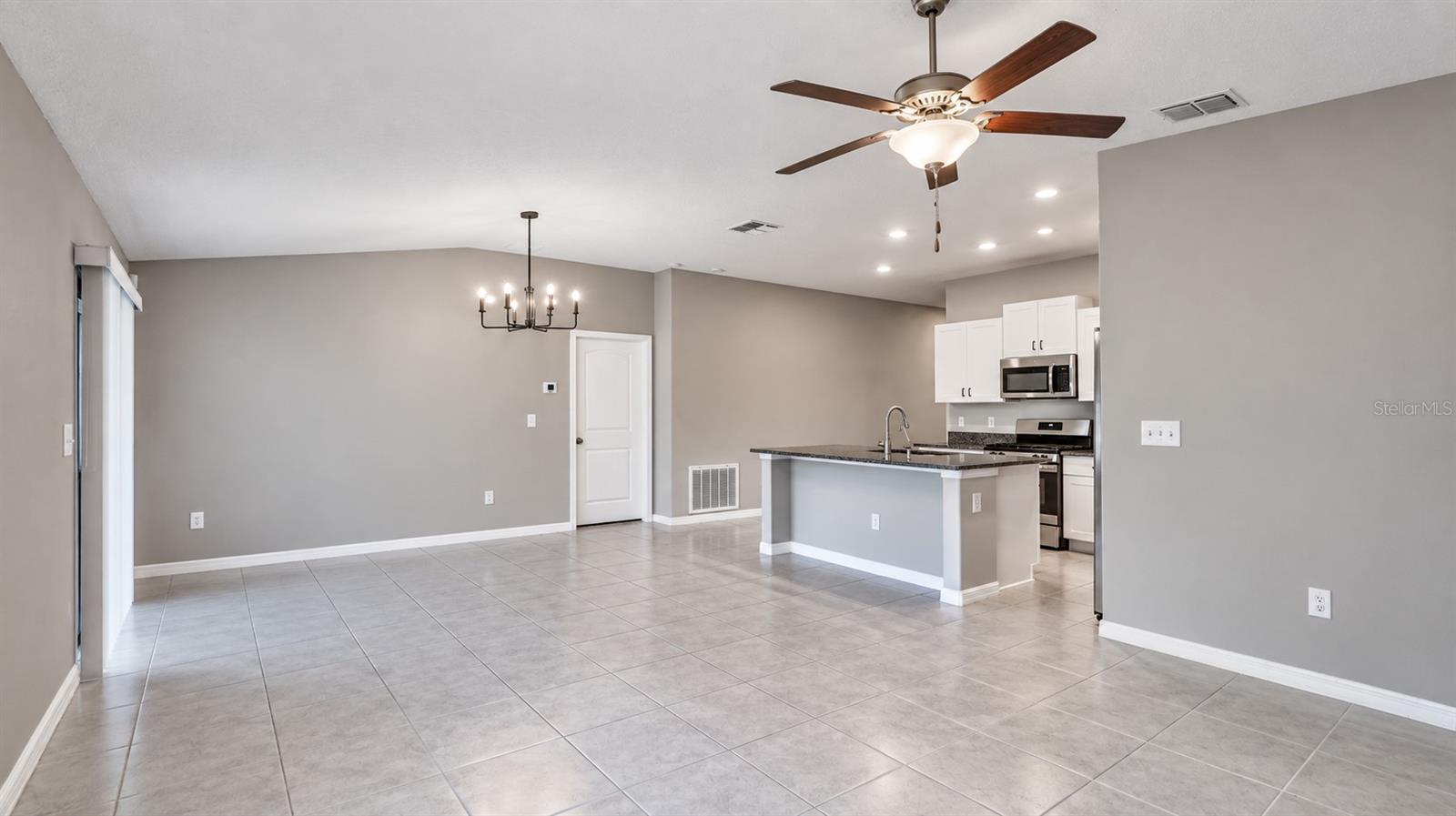 5310 AMARYLLIS GARDEN STREET, Apollo Beach, FL 33572
