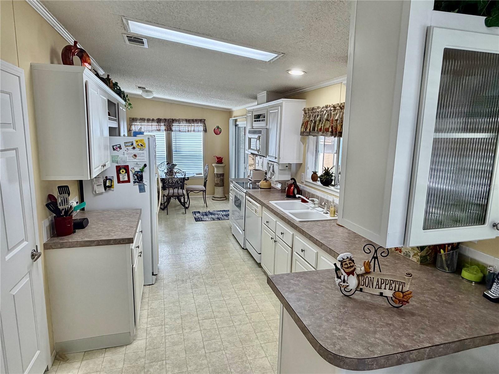 34012 AZALEA DRIVE N, Pinellas Park, FL 33781
