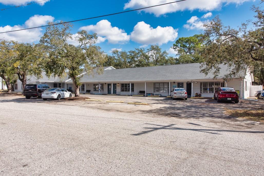 7408 COMMERCE STREET, Riverview, FL 33578