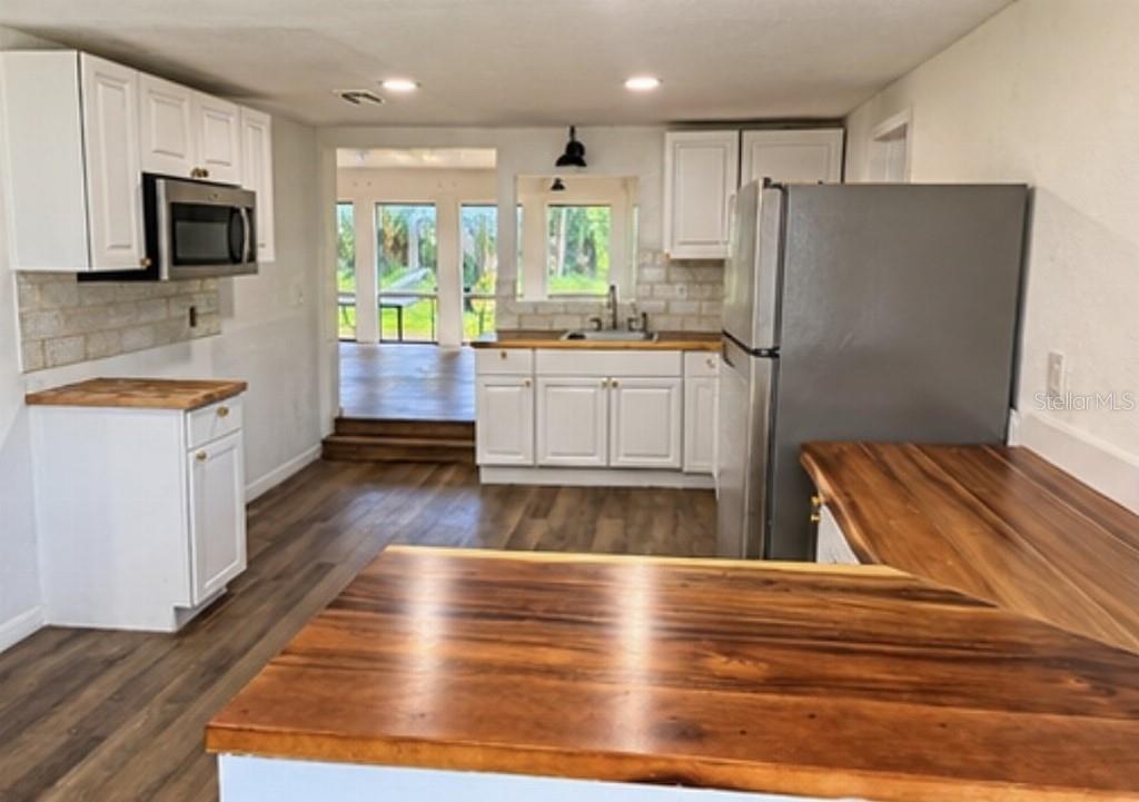 10017 LINDA STREET, Gibsonton, FL 33534 10017 LINDA STREET, Gibsonton, FL 33534