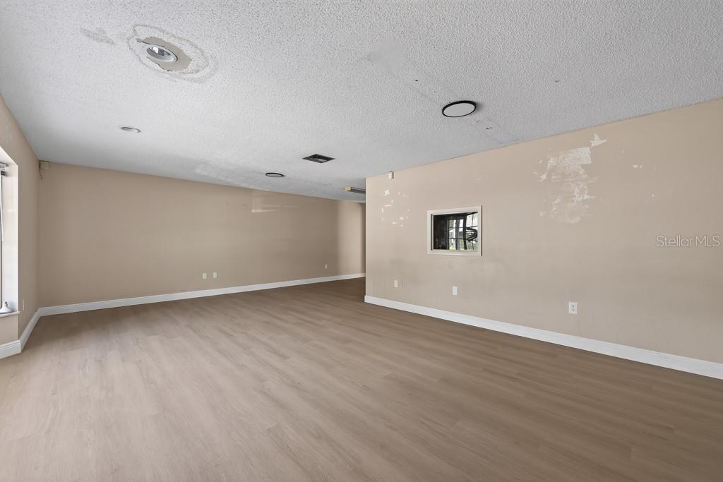 7416 COMMERCE STREET, Riverview, FL 33578