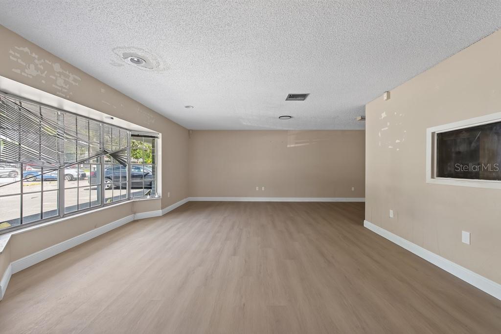 7416 COMMERCE STREET, Riverview, FL 33578