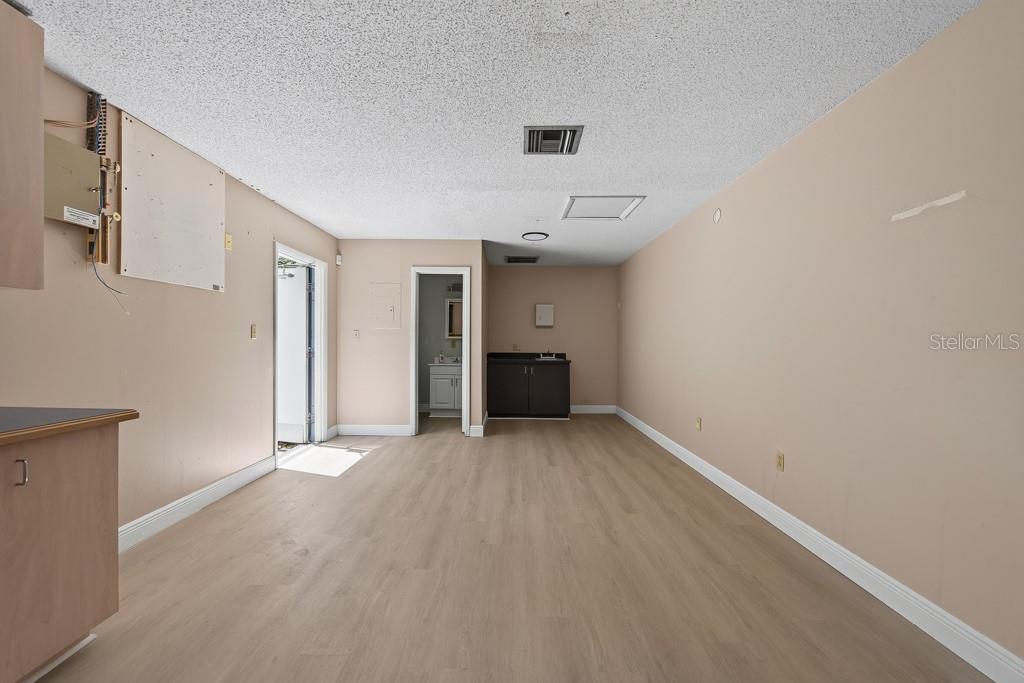 7416 COMMERCE STREET, Riverview, FL 33578