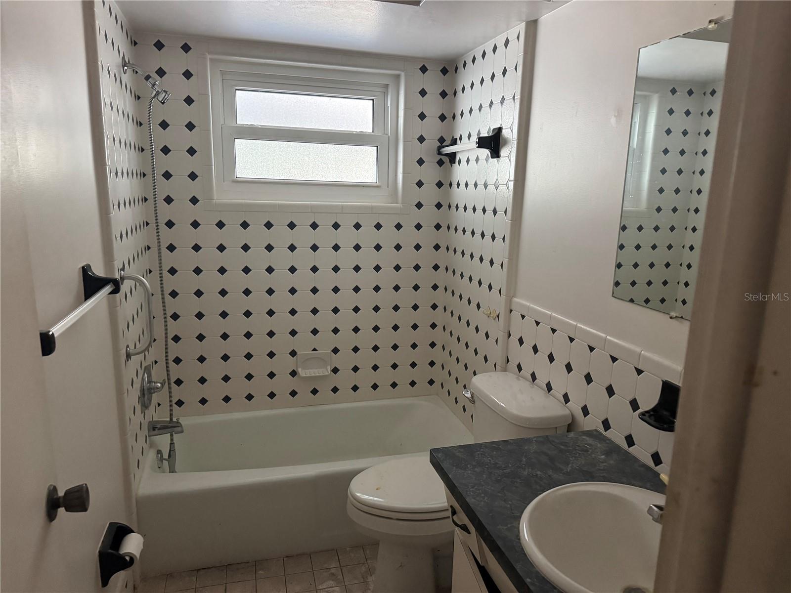 1640 KAY DRIVE, Largo, FL 33770 1640 KAY DRIVE, Largo, FL 33770
