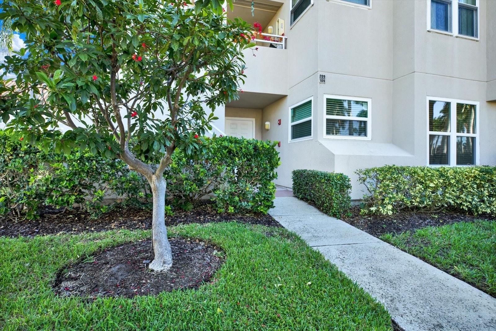6080 BAHIA DEL MAR CIRCLE, #109, St Petersburg, FL 33715