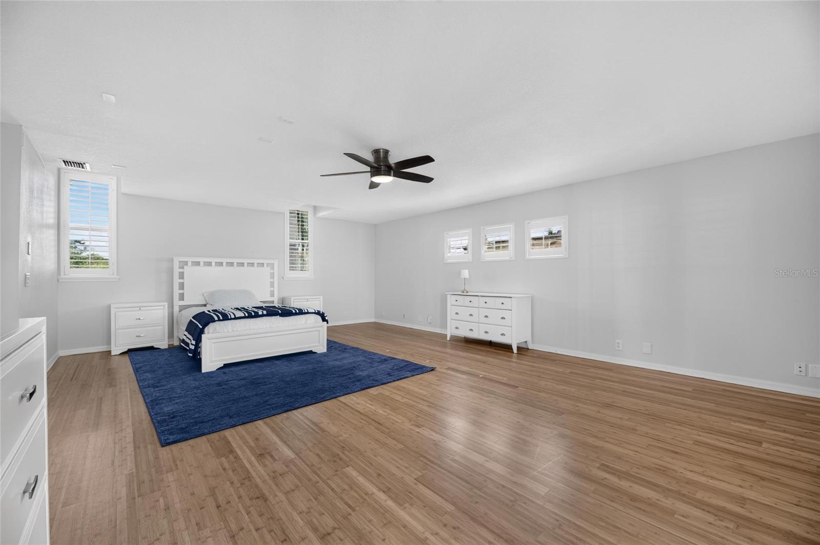 825 ISLEBAY DRIVE, Apollo Beach, FL 33572