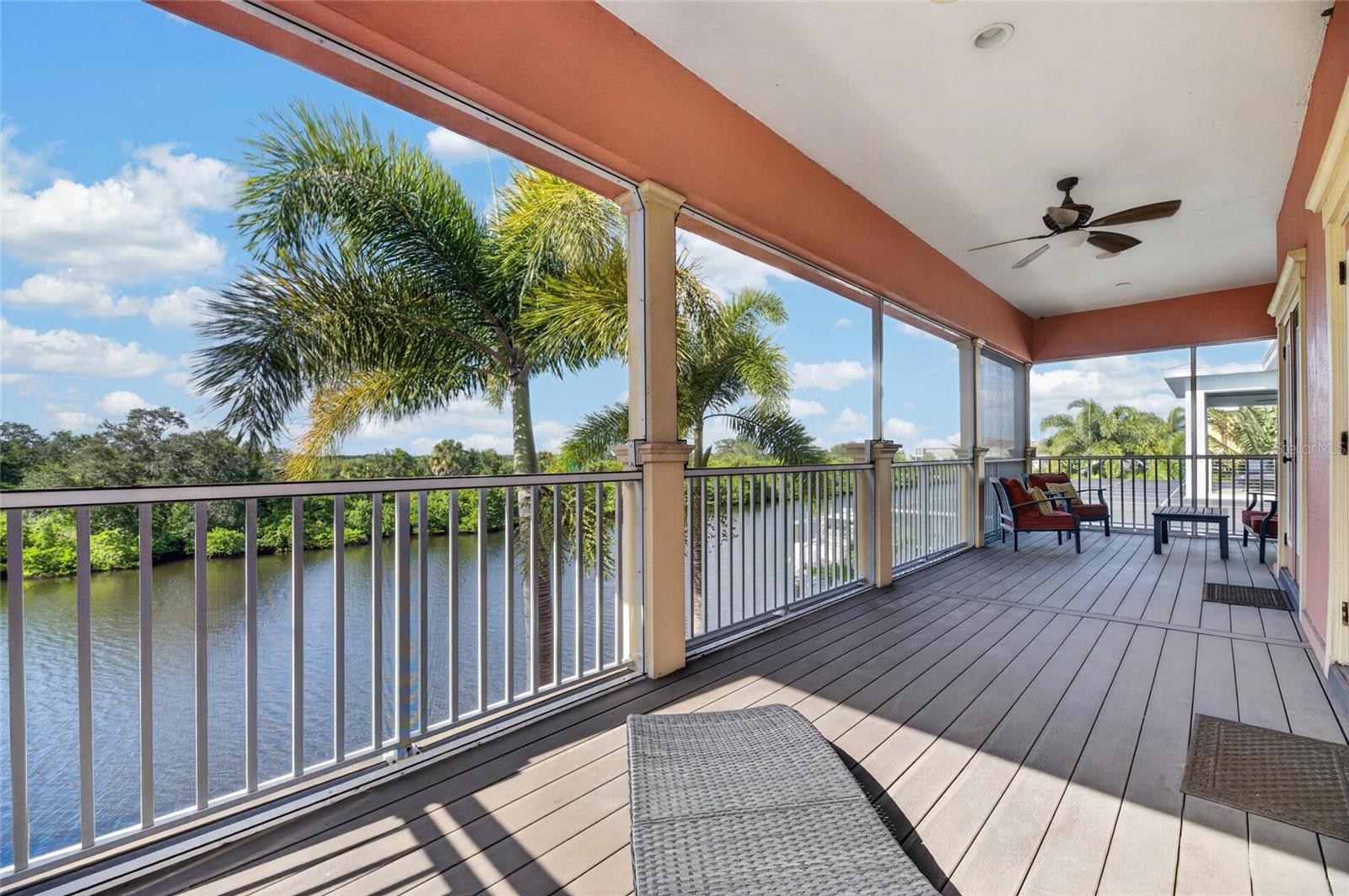 825 ISLEBAY DRIVE, Apollo Beach, FL 33572