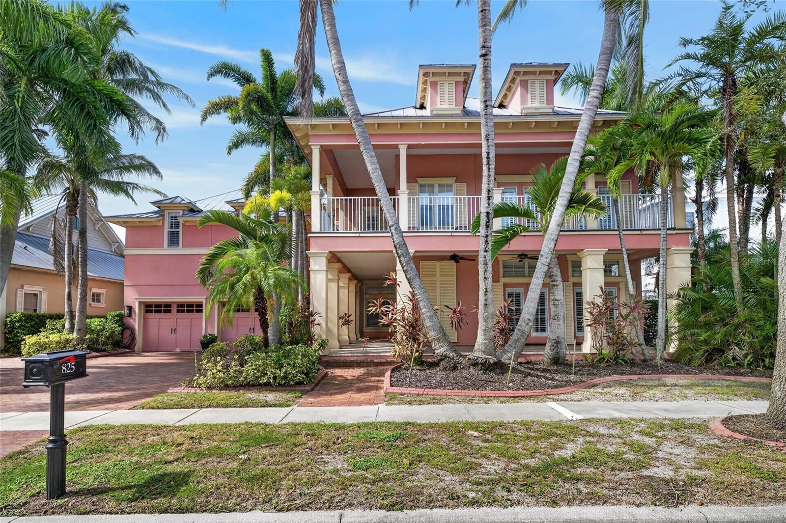 825 ISLEBAY DRIVE, Apollo Beach, FL 33572