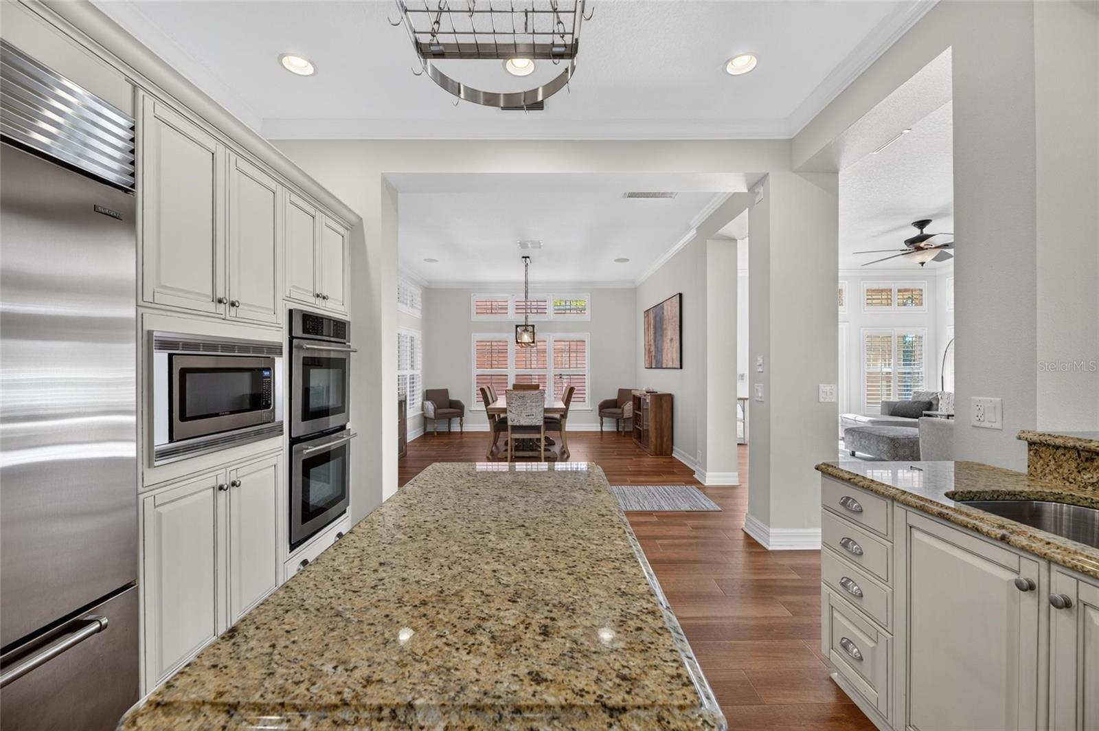825 ISLEBAY DRIVE, Apollo Beach, FL 33572