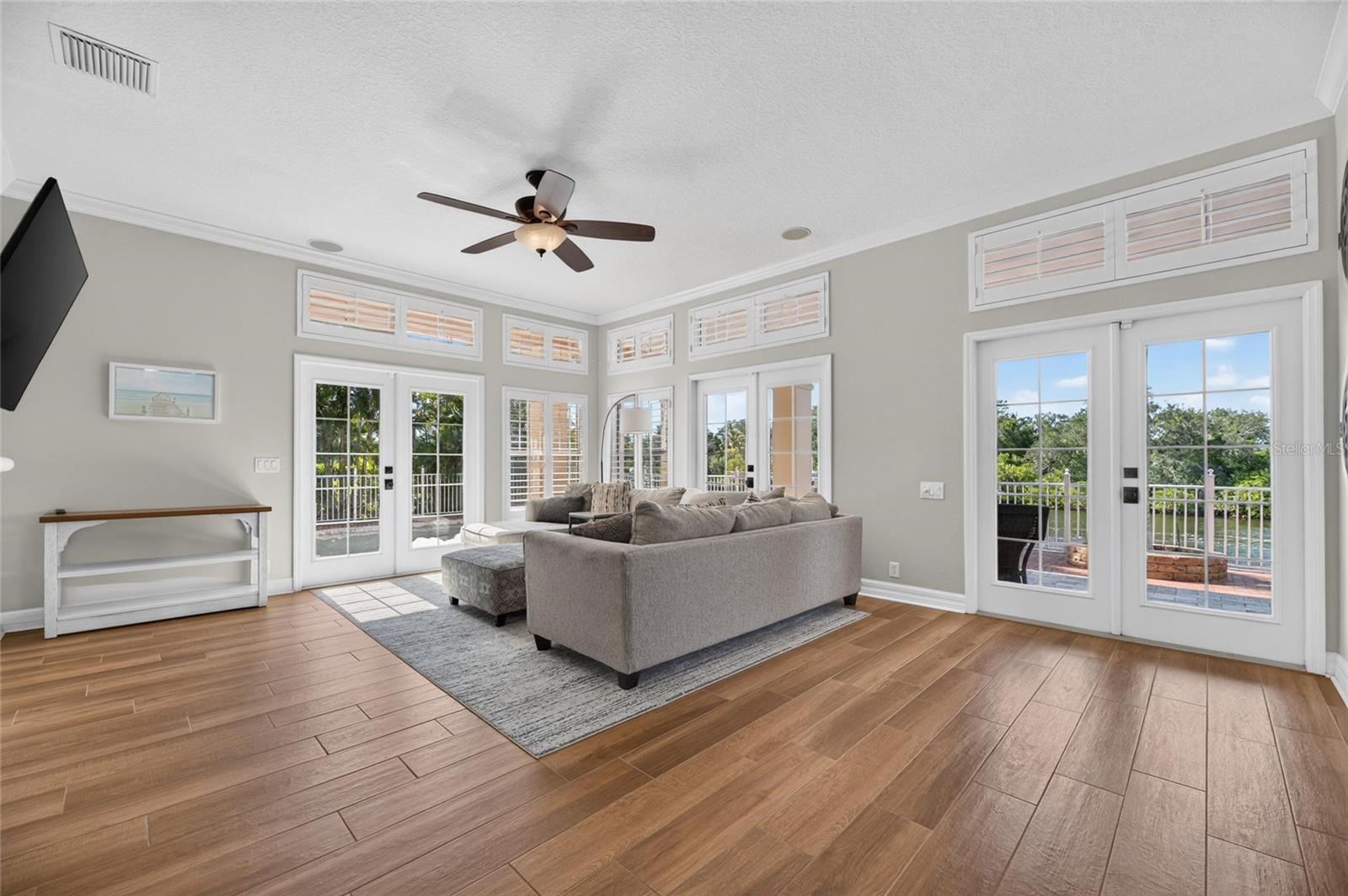 825 ISLEBAY DRIVE, Apollo Beach, FL 33572