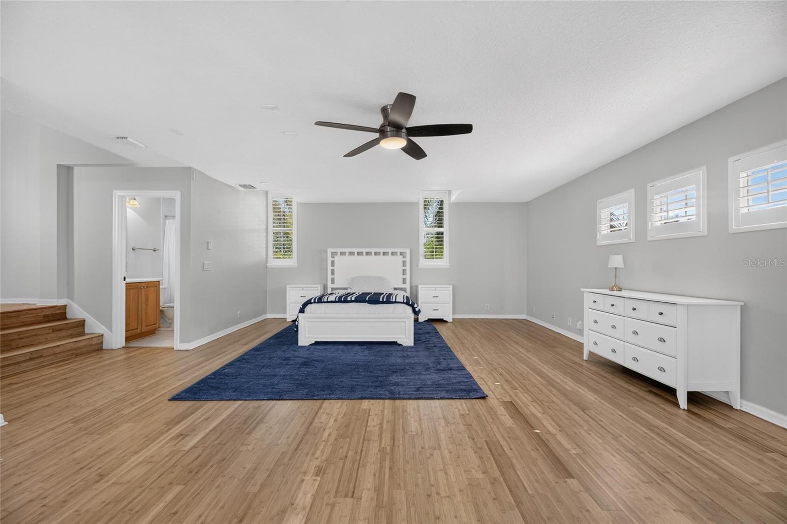 825 ISLEBAY DRIVE, Apollo Beach, FL 33572